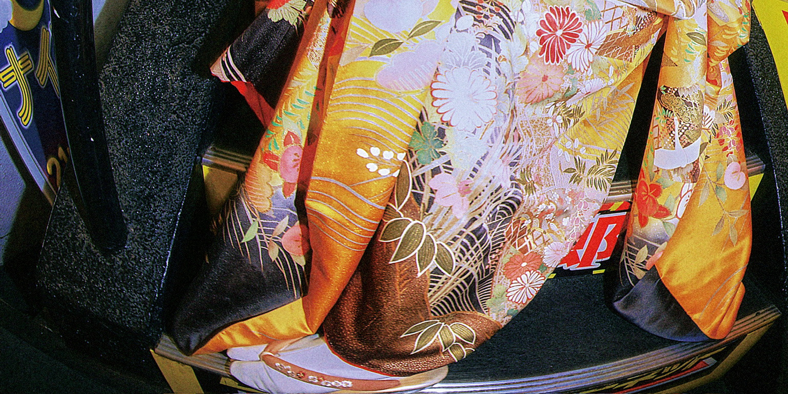 Tokyo: ppのGal Club Kimono Gal Makeover & Photoshoot in Shibuya - Thumbnail 27