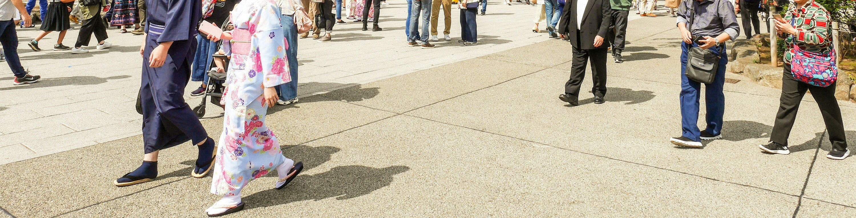 Walking tour of Asakusa Temple with Yukata experience