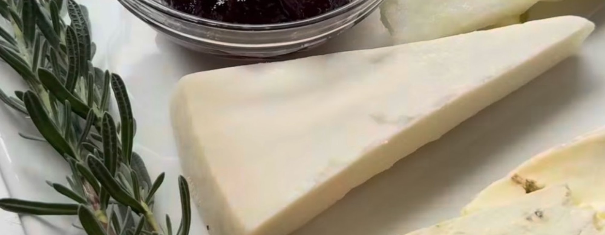 Yarra Valley Foodies Tour with Chandon, Cheese & Kangaroo Safari - Thumbnail 6