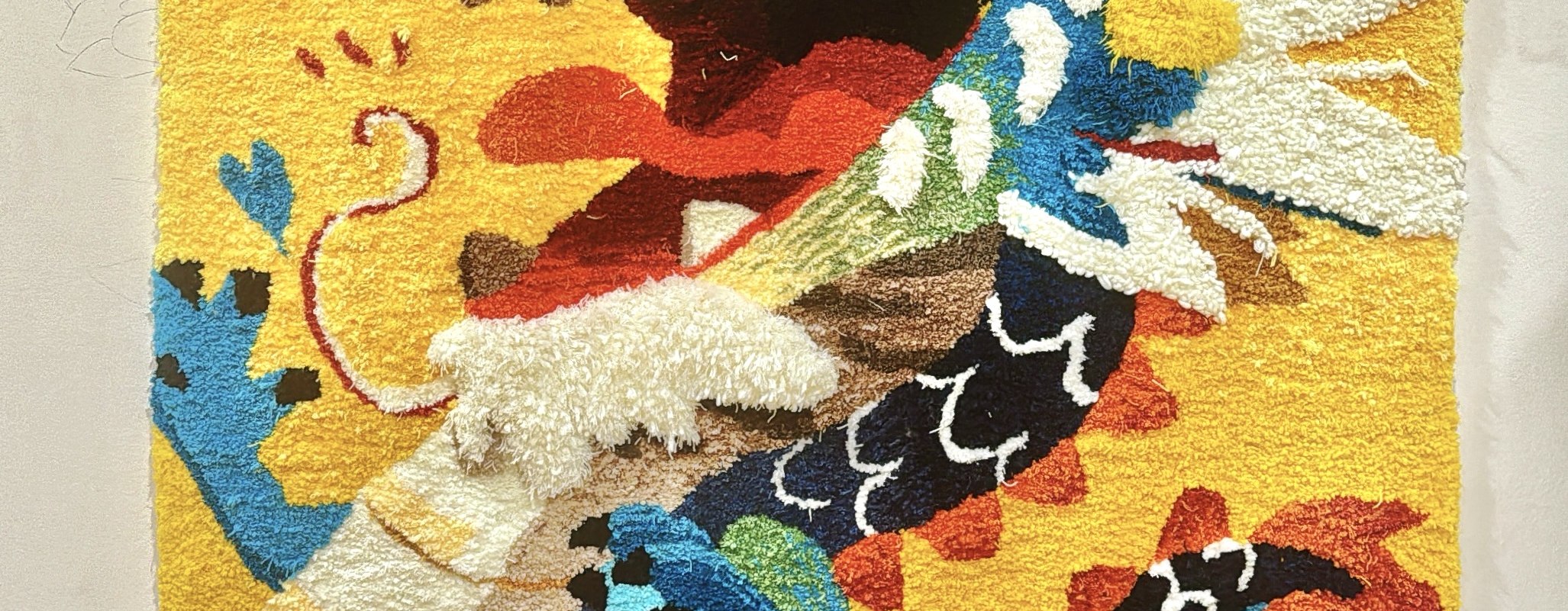 You can make huge tufting up to 1.2X1.8m, time arrangement is flexible.