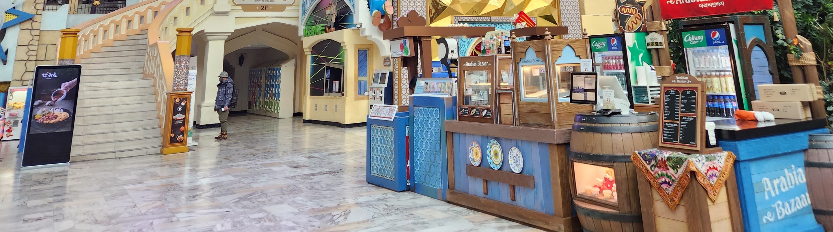 A space full of fun 365 days!
"Adventure" where you can enjoy regardless of weather.
"Magic Island" where you can enjoy four seasons.
It's always a new and enjoyable experience!