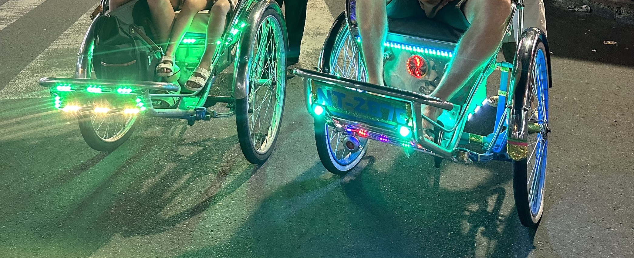 芽莊街頭美食三輪車夜遊之旅