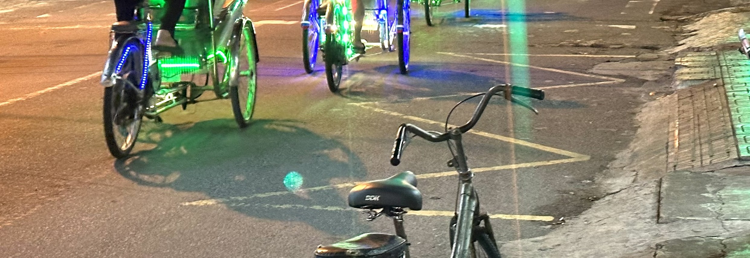 芽莊街頭美食三輪車夜遊之旅