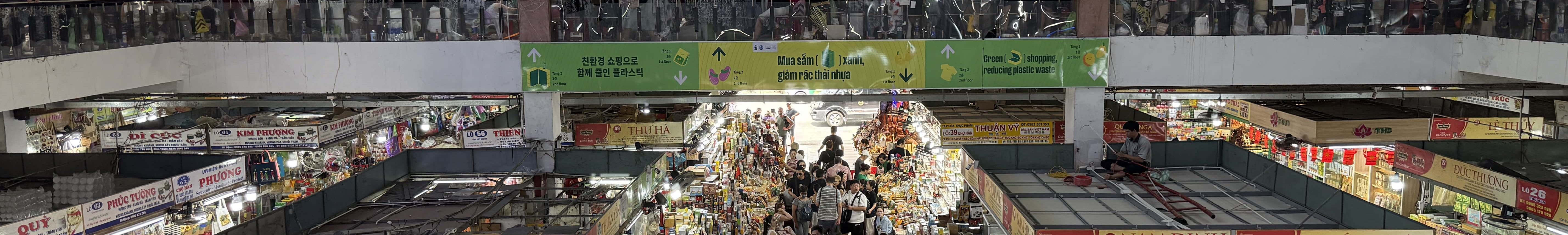 造訪峴港韓市場，探索當地最知名的紀念品、手工藝品和傳統市集生活。