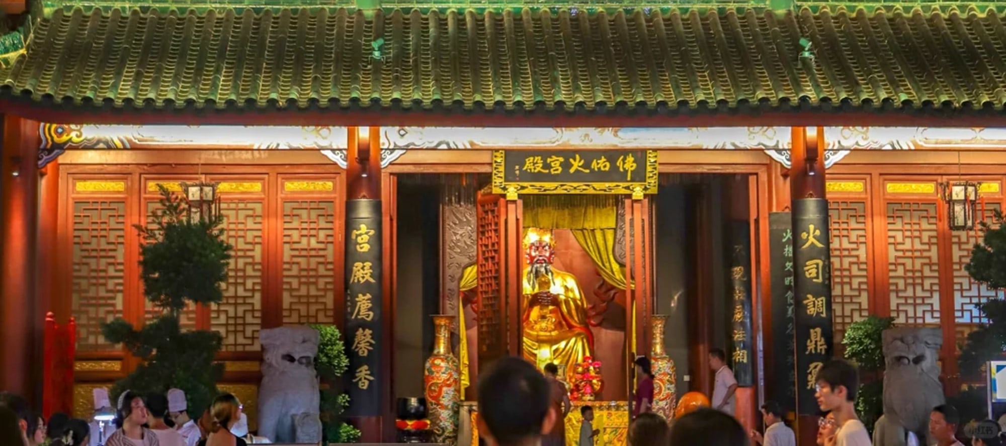 華燈初上火宮殿，美食與古韻同輝，快來打卡長沙魂