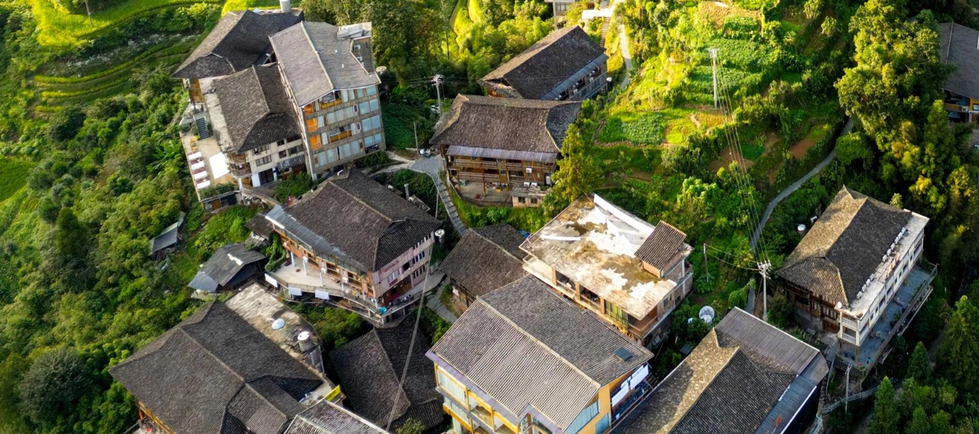 廣西桂林山水秘境5日遊（2-8人團+龍脊+古東瀑布+象鼻山+日月雙塔+遇龍河竹筏+興坪古鎮+灕江+十里畫廊+下午茶+篝火晚會+桂林往返）