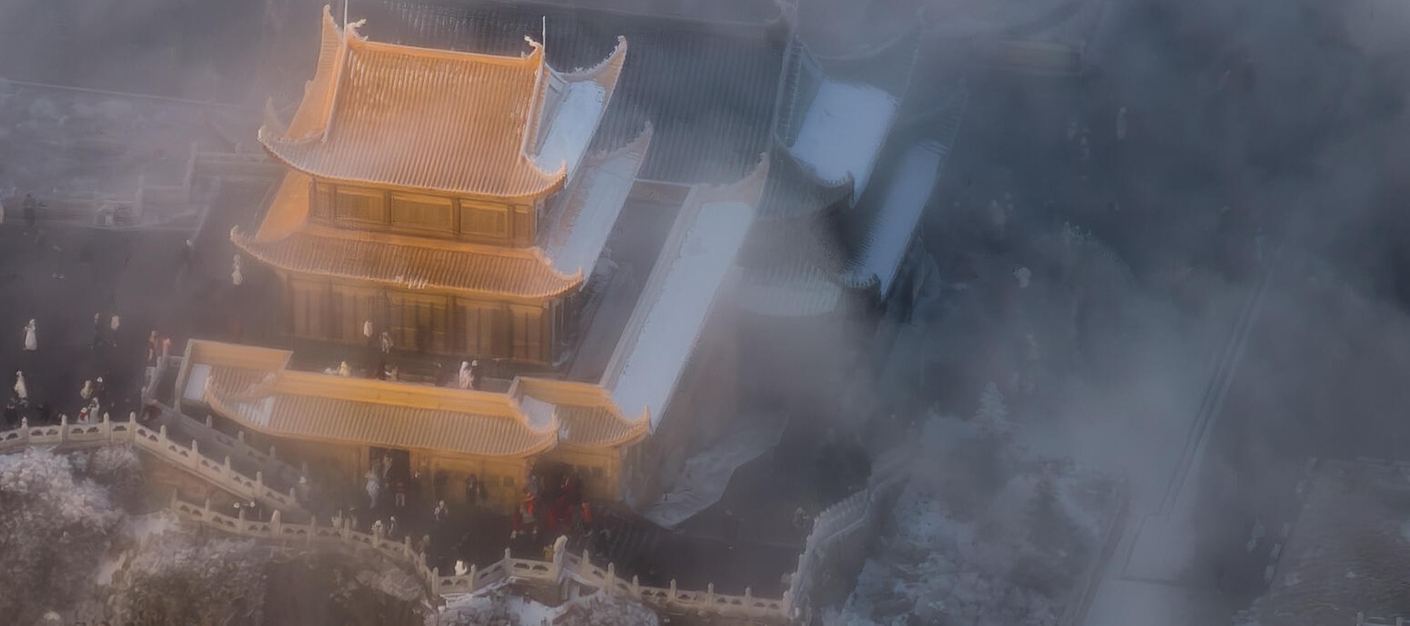 Amidst the mist, the golden Buddha of Mount Emei shines. Encounter the sacred scenery and embark on an extraordinary journey of spiritual purification