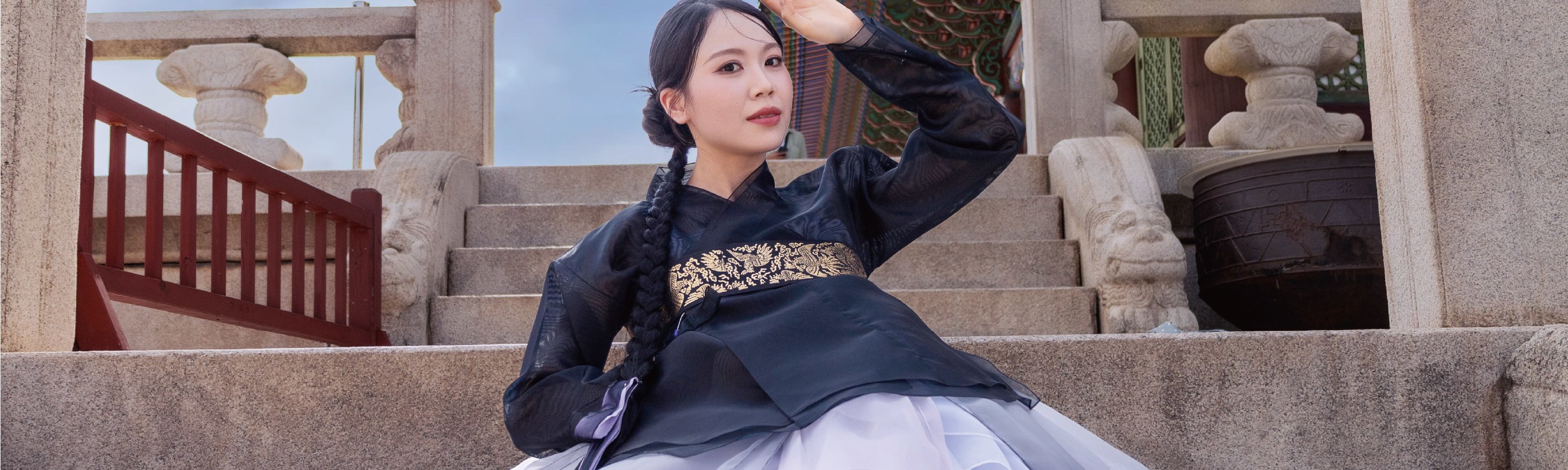 Hanbok Rental with Hairstyling & Accessories at Hanbokgirls - Thumbnail 44
