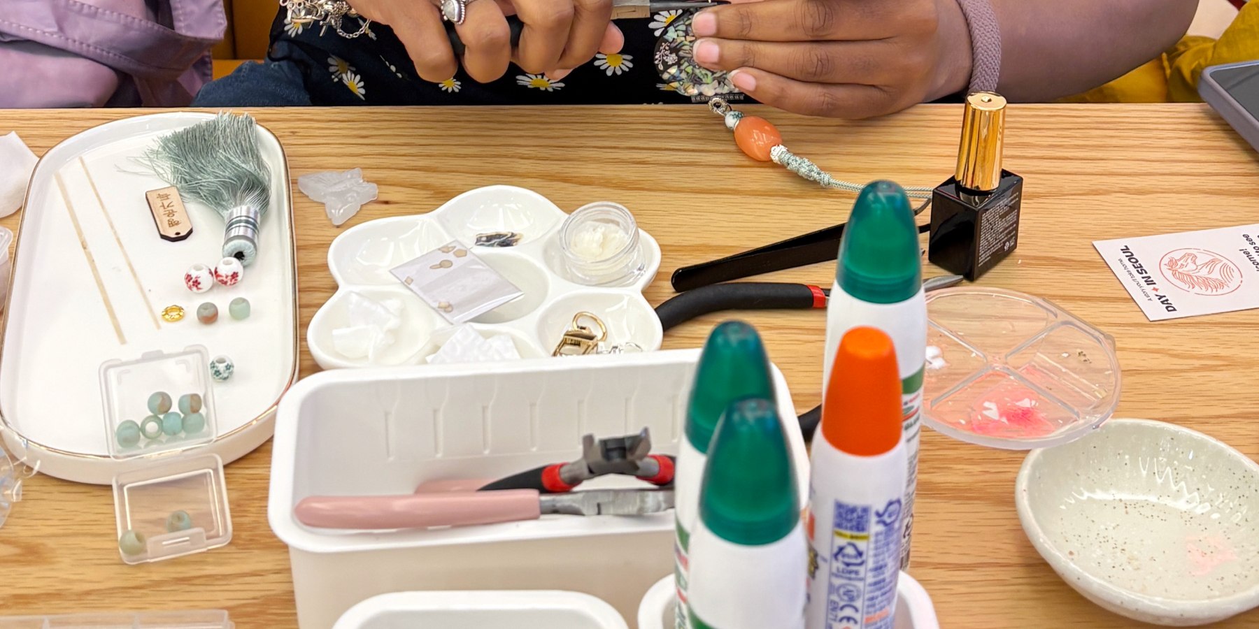 [Seoul Haebangchon] Korean Traditonal Luckycharm Making Class - Thumbnail 42