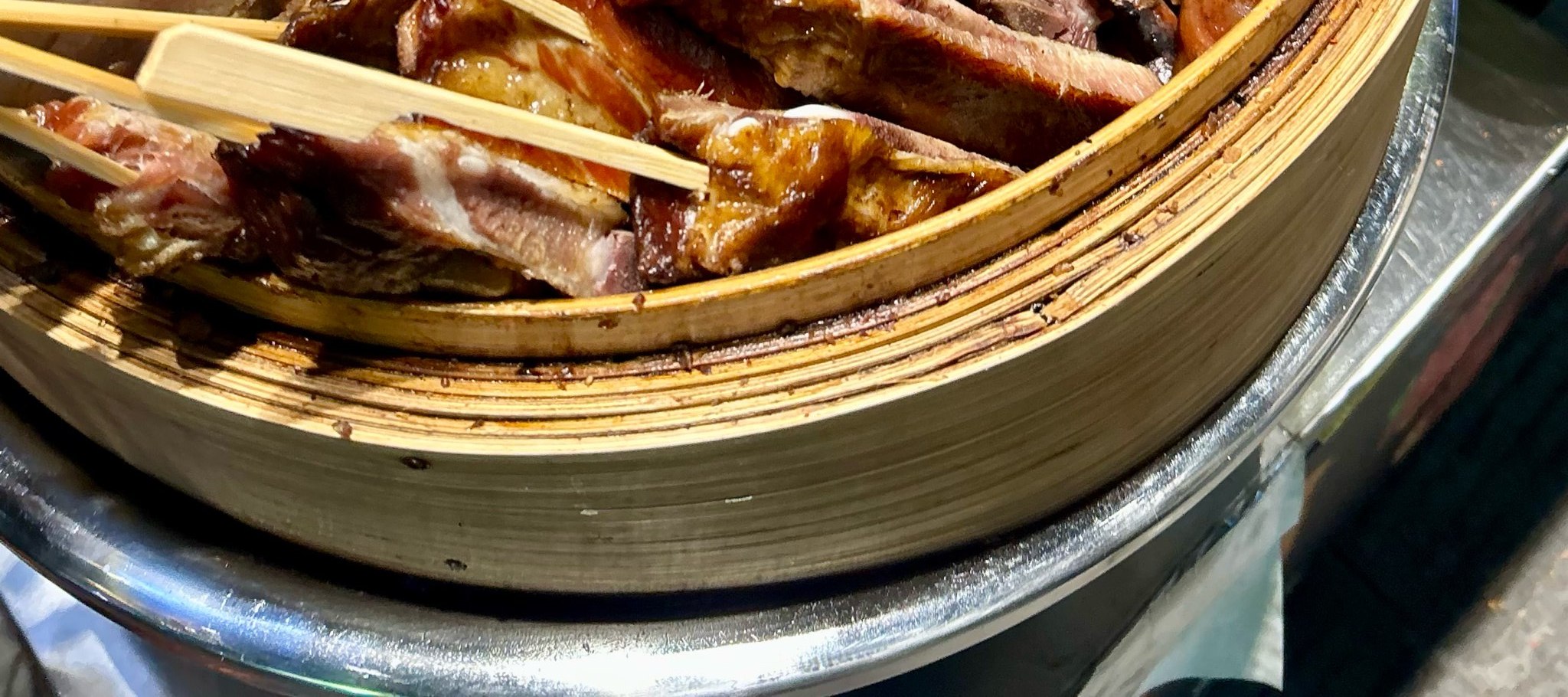 （英文小團&私家團）樂山遊玩後前往張公橋美食街，品嚐當地特色小吃【費用自理】