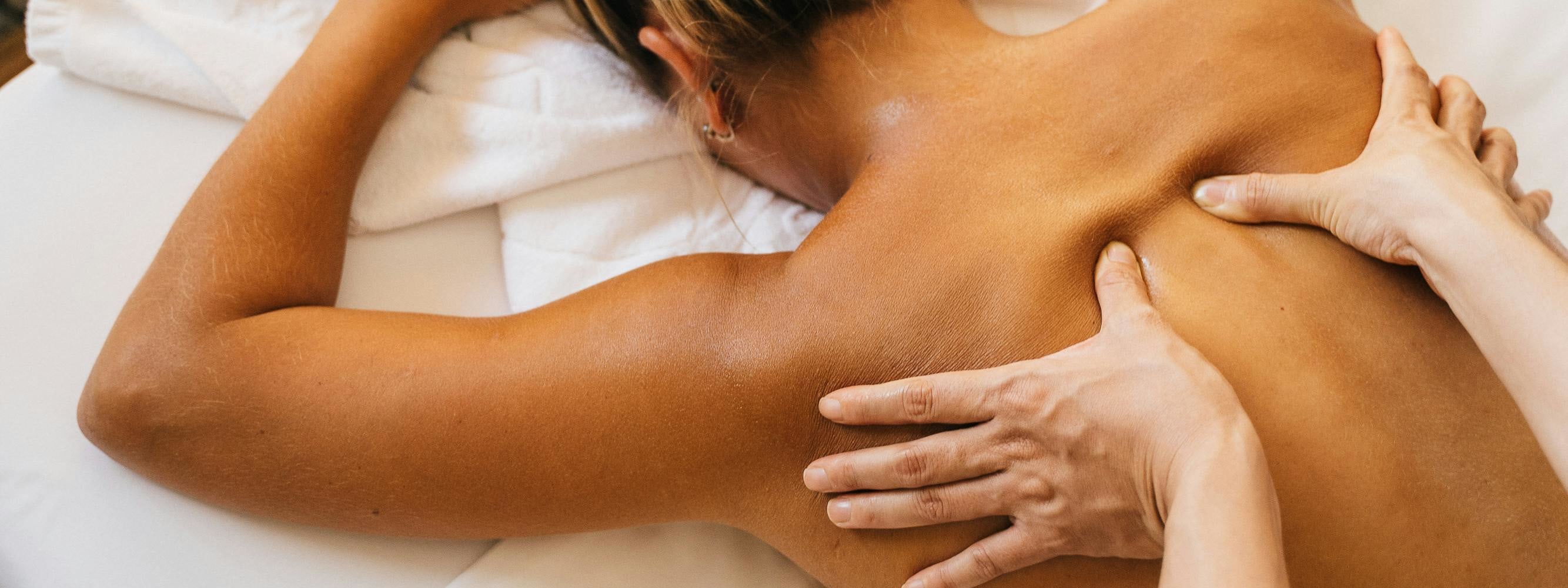 Aroma Oil Body Care – Melt Away Stress with Premium Oils