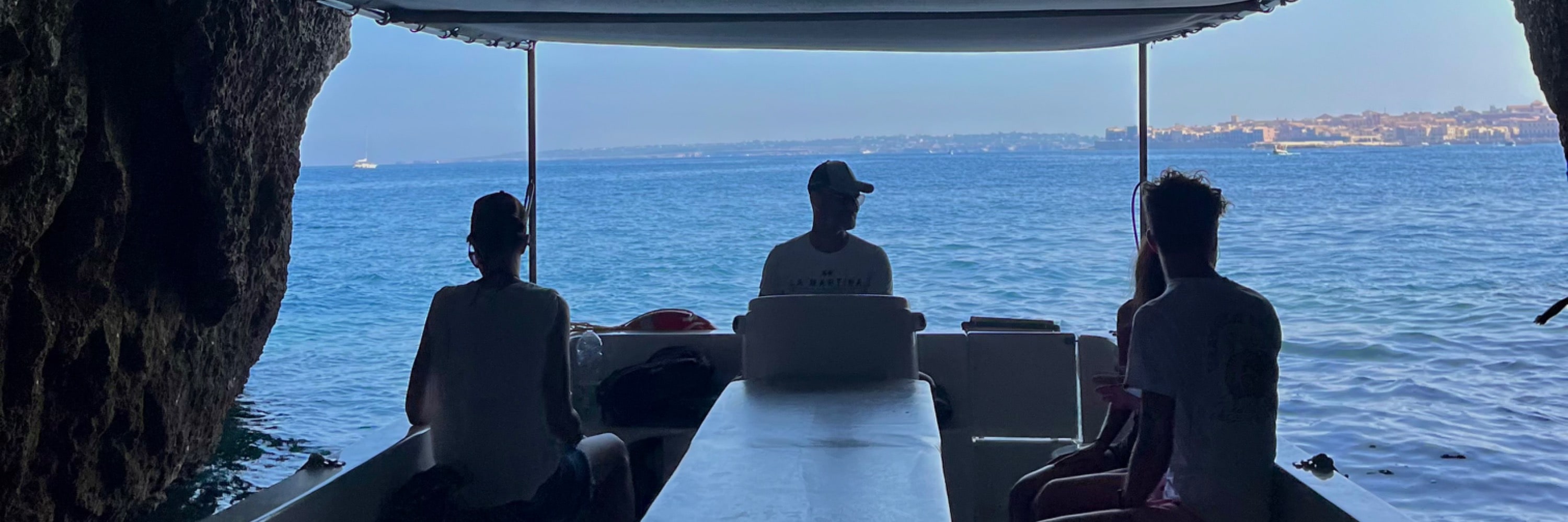 Tour in barca sull'isola di Ortigia e alle grotte marine