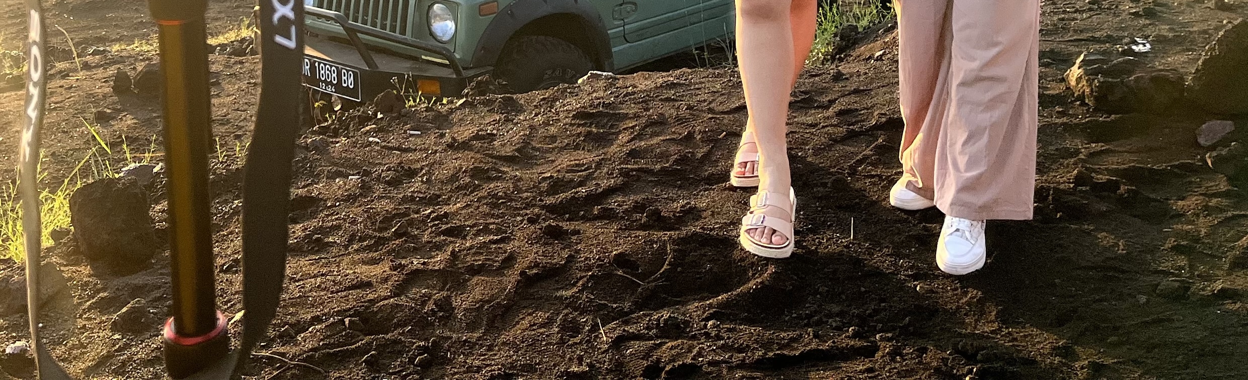 巴杜爾火山日出吉普車之旅（含 Paperhills 網美咖啡廳）