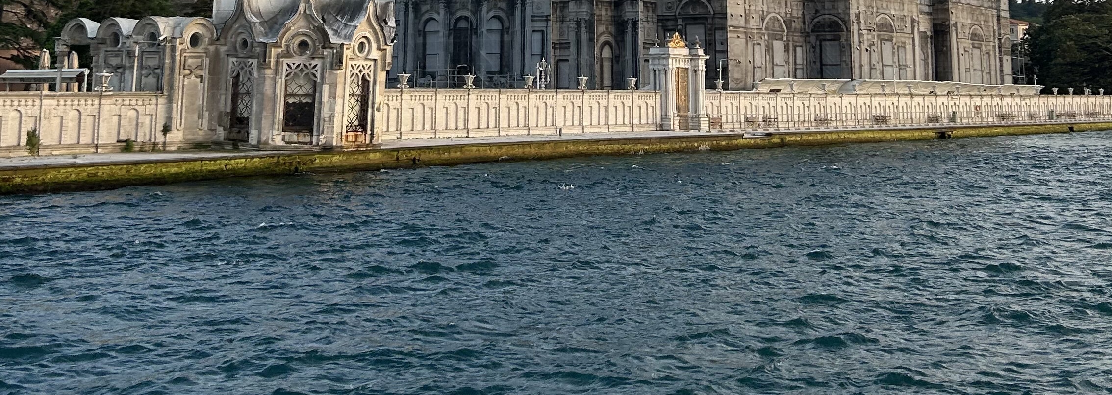 Beyond Continents: 3-Hour Istanbul Bosphorus Cruise with Asian Shore