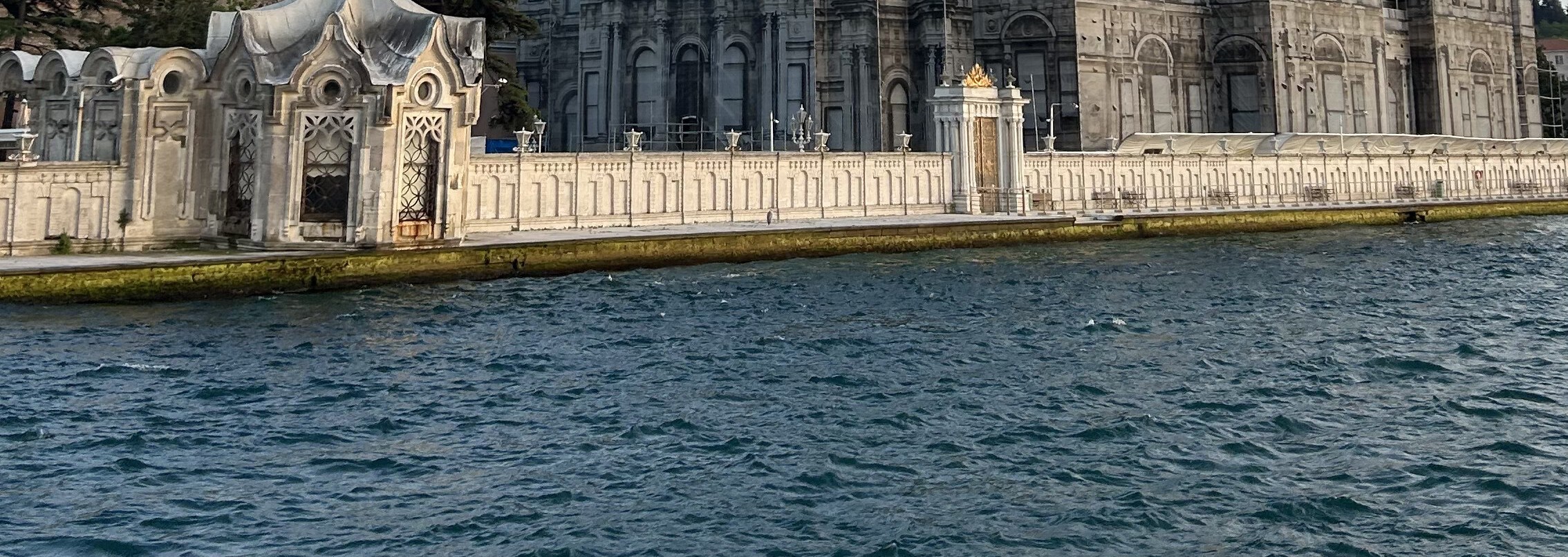 Beyond Continents: 3-Hour Istanbul Bosphorus Cruise with Asian Shore
