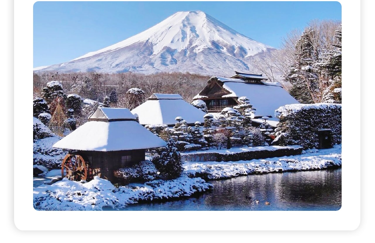 忍野八海是日本山梨縣的一個著名觀光景點，位於富士山腳下。由八個清澈的湧泉組成，這些湧泉是富士山融雪經過地層過濾後形成的淡水泉。忍野八海不僅因其自然美景而聞名，還因其宗教意義而備受尊敬，自古以來被視為富士山修驗的靈場。