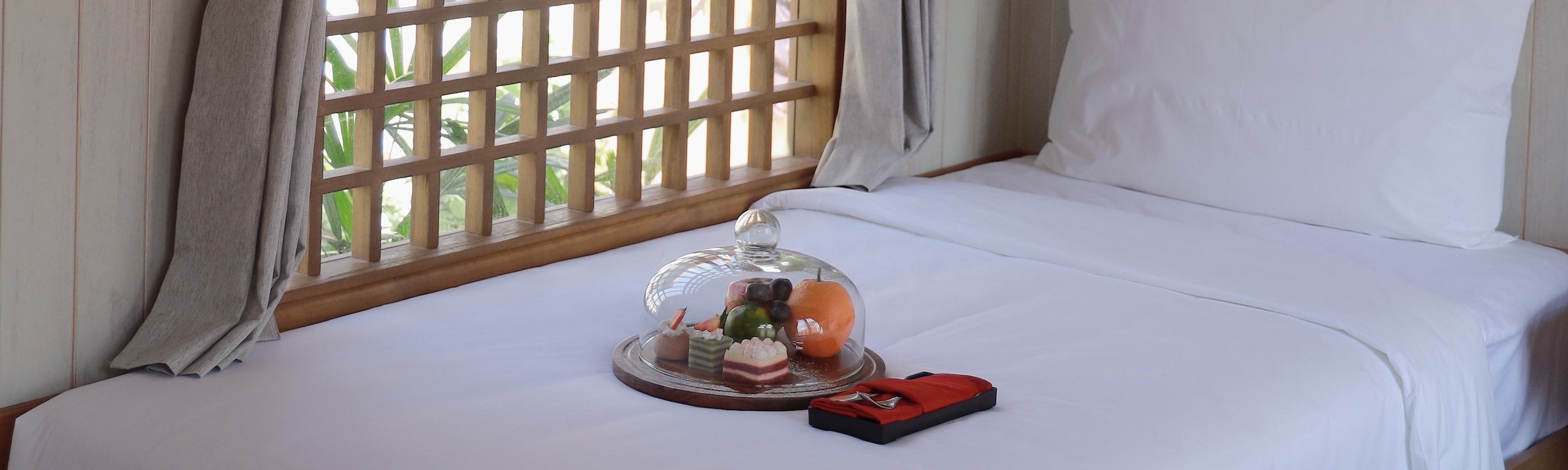 Combo Hotel + Admission to Novadreams Phan Thiet + Transportation