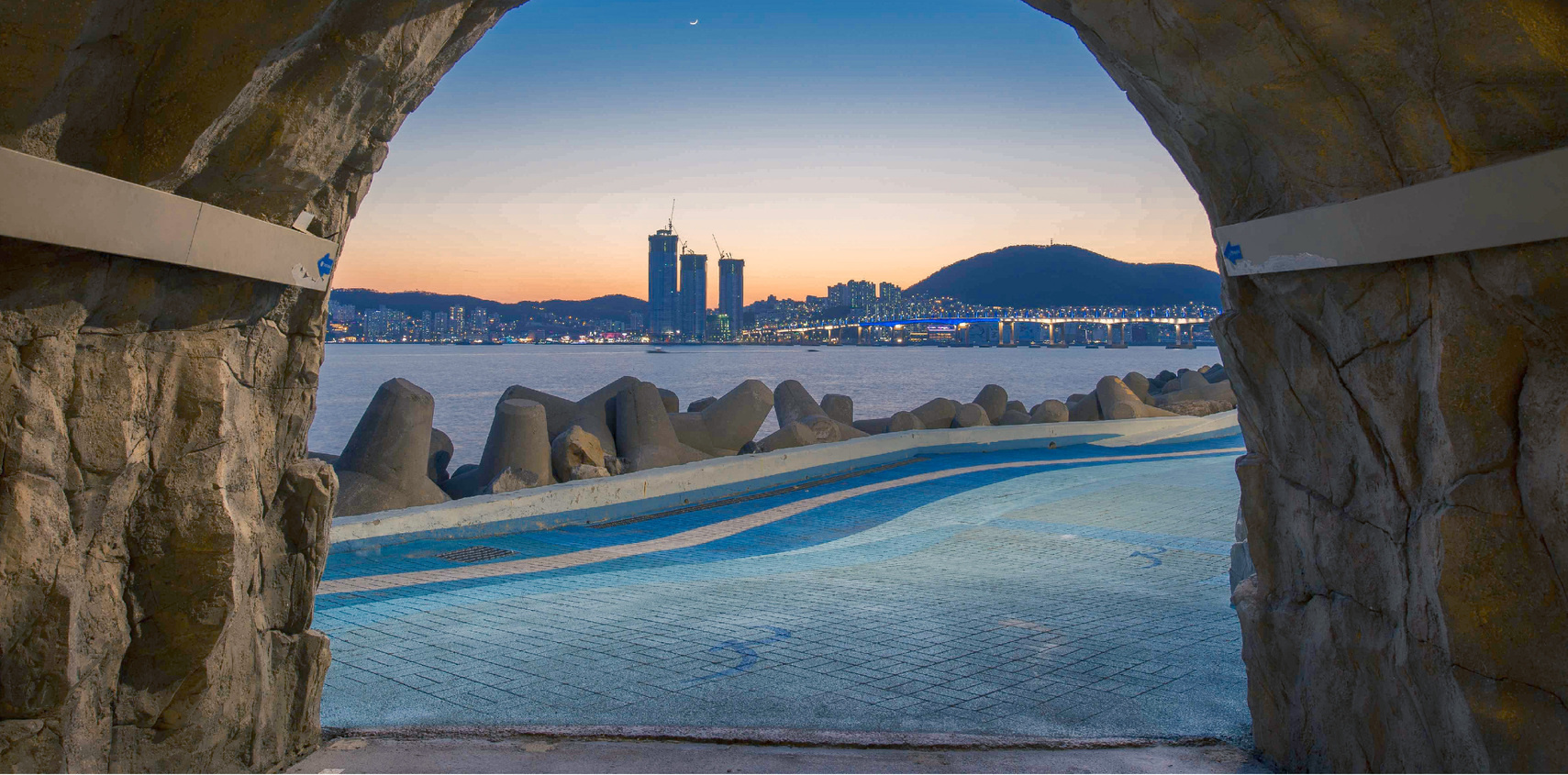 Busan One Day Tour: Gamcheon Culture Village, Haeundae Blueline park