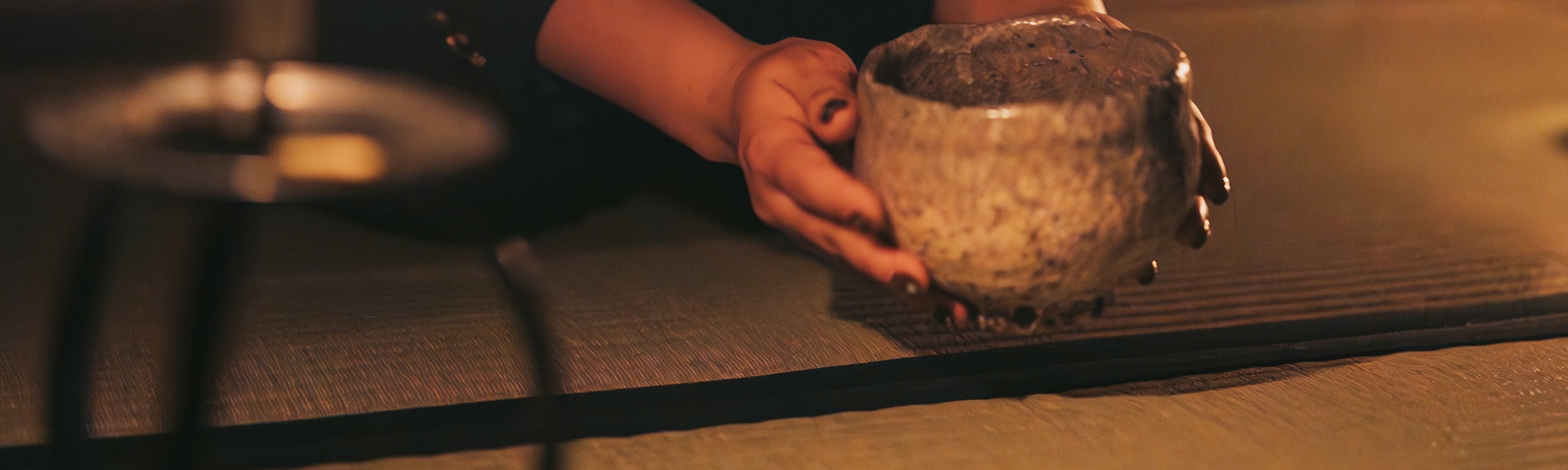 Kyoto: Candlelit Tea Ceremony in a 100-Year-Old Townhouse - Thumbnail 35