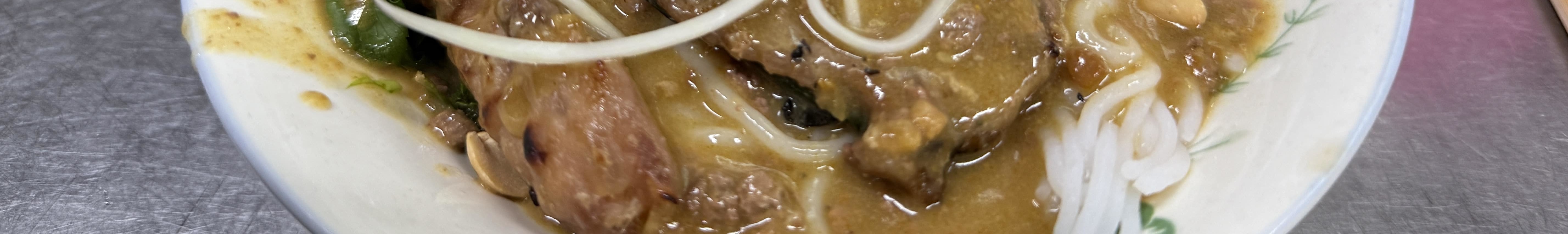 特製醬汁烤豬肉米線
