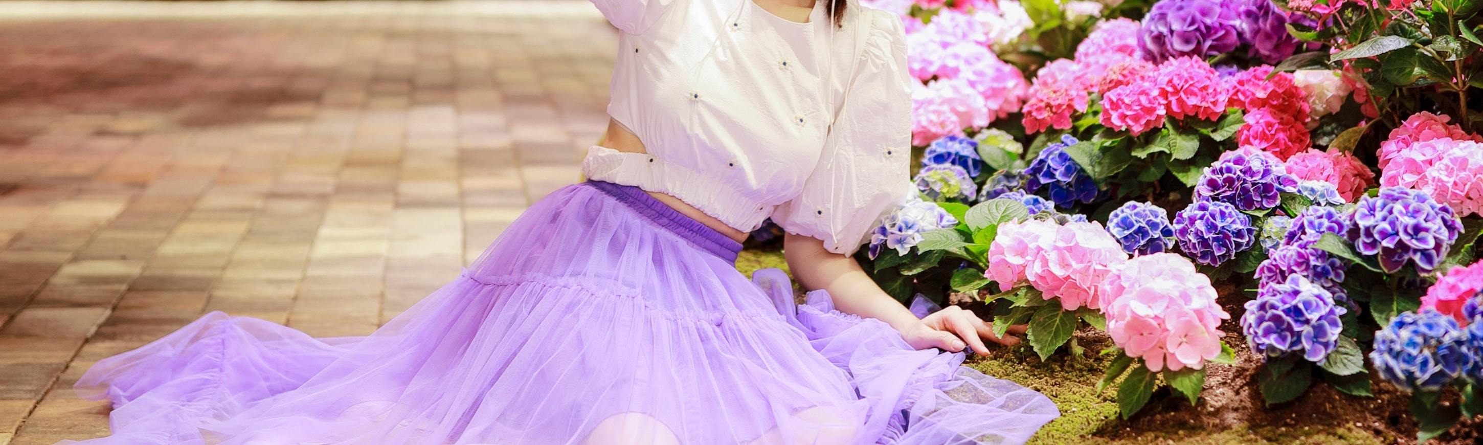 🌸 秋海棠花園
漫步於美麗的室內秋海棠花園，全年鮮花盛開

探索四季綻放的室內秋海棠花園，雨天也能拍美照

 雨でも安心！一年中咲き誇るベゴニア溫室ガーデンを散策