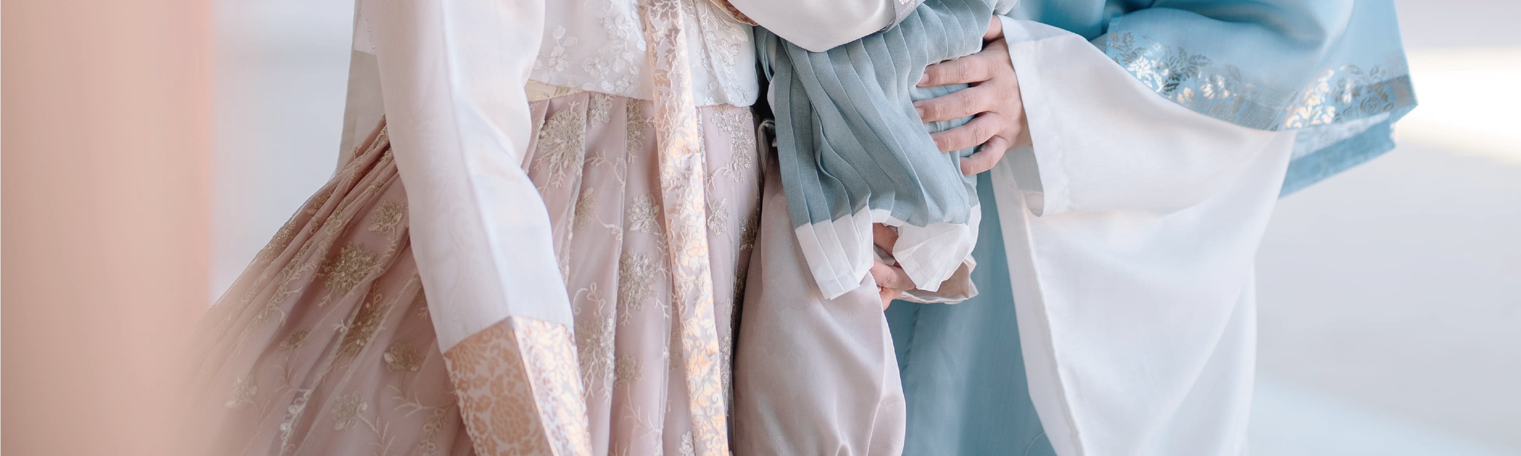 Hanbok Rental with Hairstyling & Accessories at Hanbokgirls - Thumbnail 91