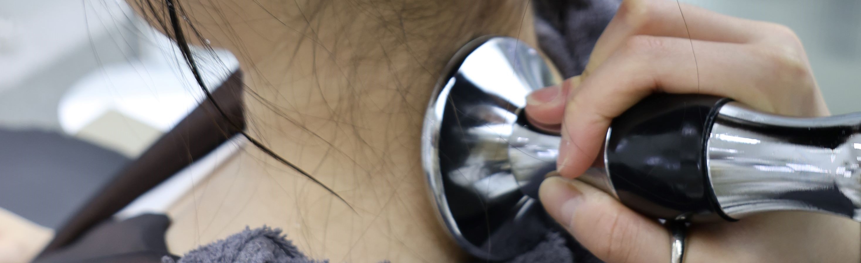 按摩：舒緩肌肉緊繃、改善血液循環、緩解疼痛，進而提升睡眠品質