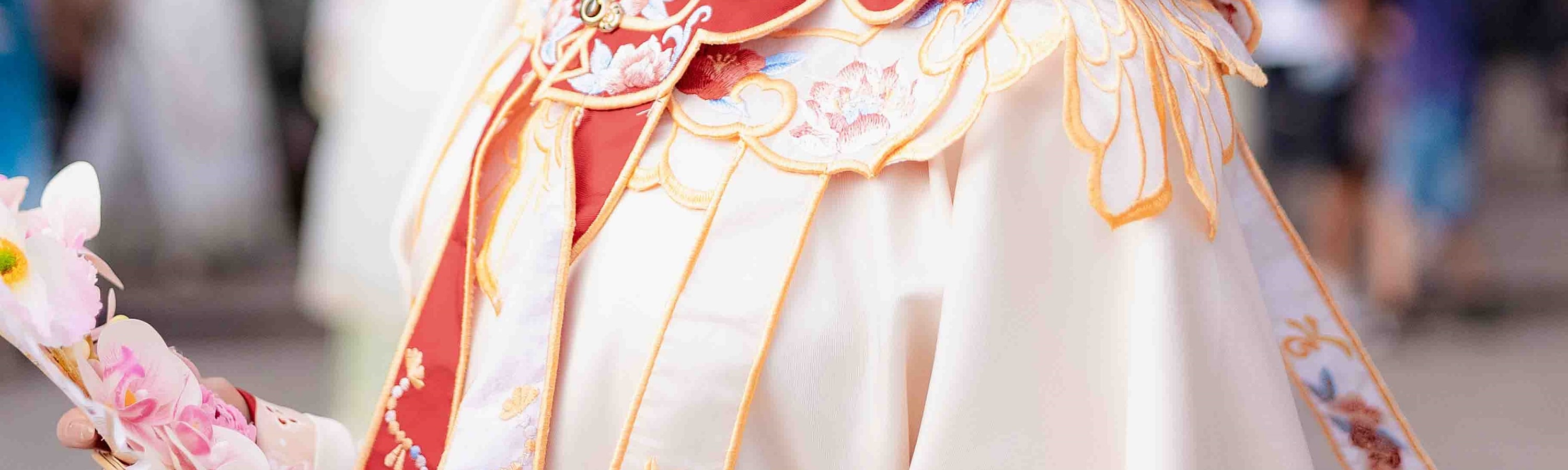 福建泉州簪花體驗+攝影跟拍（精緻妝造+單人簪花+任選服裝+精修美照+底片全送+多個拍照景點）