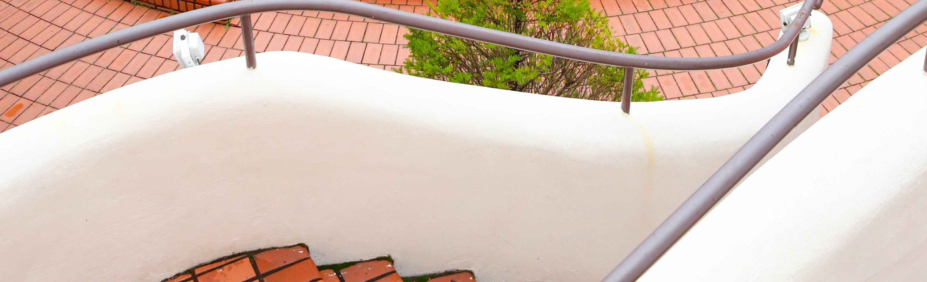 小法國村的靈感來源於《小王子》,擁有色彩斑斕的建築、音樂和藝術。 小法國村的靈感來源於《小王子》,擁有色彩斑斕的建築、音樂和藝術。