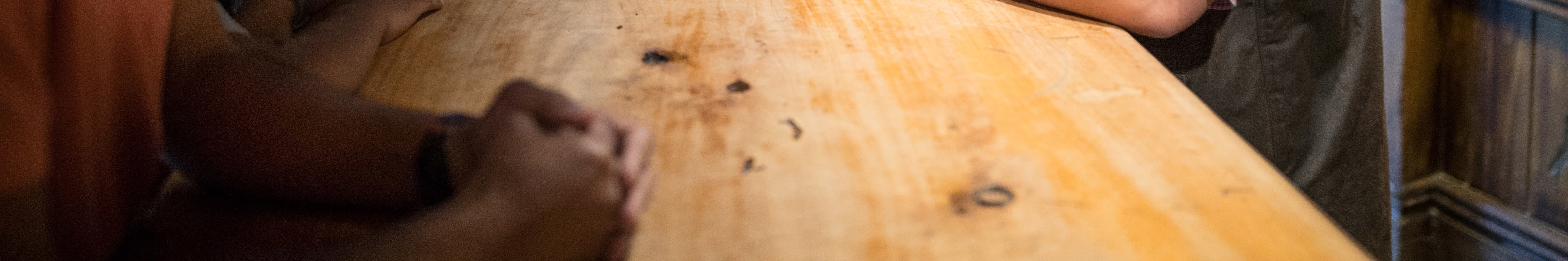 在知識淵博的當地導遊的帶領下，瞭解關於哈比村創作的迷人幕後故事