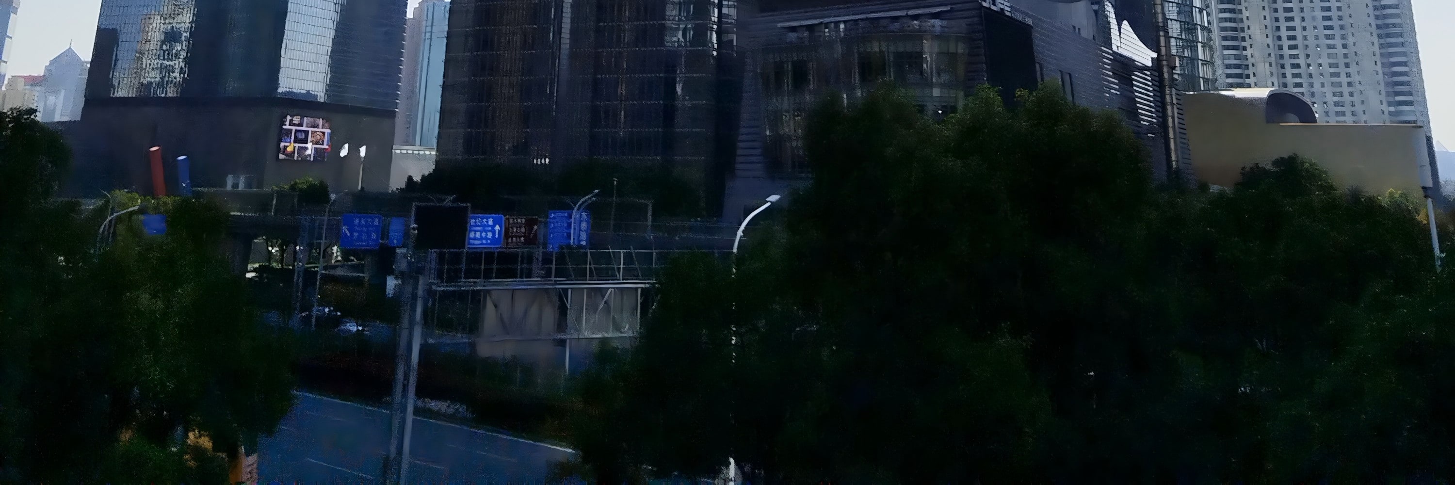 上海經典一日遊（豫園+老街+外灘輪渡+東方明珠+南京路步行街+上海小籠包+中國茶）