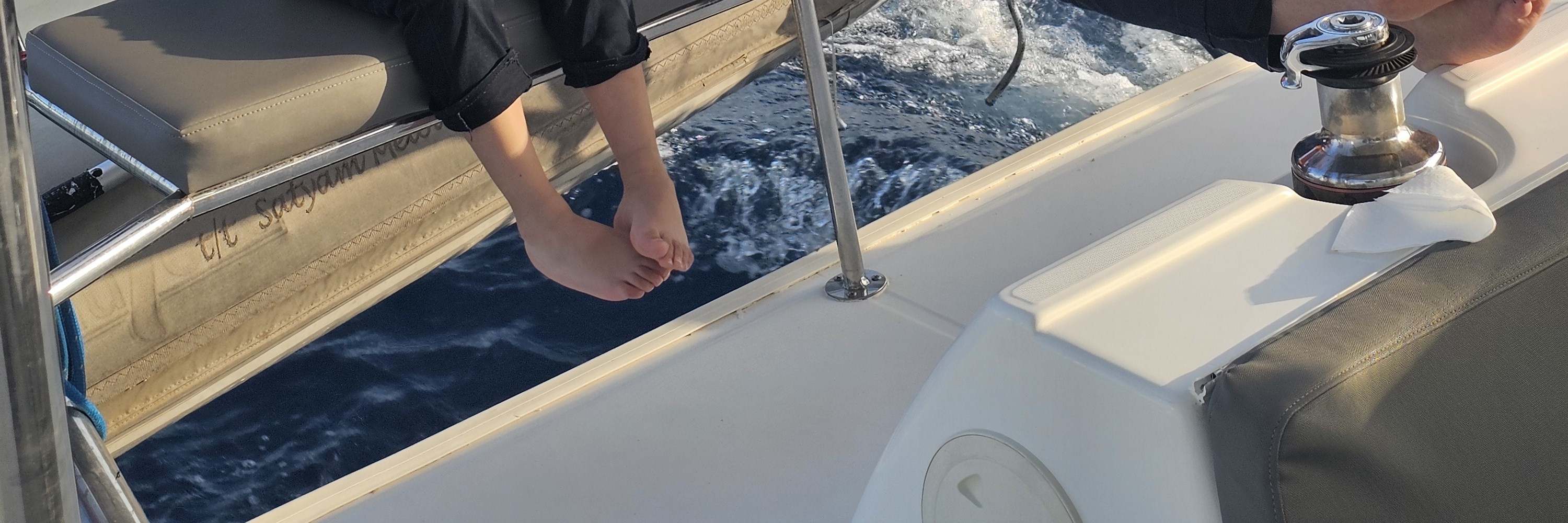 Athens Riviera Catamaran Tour with Fresh Meal and Drinks