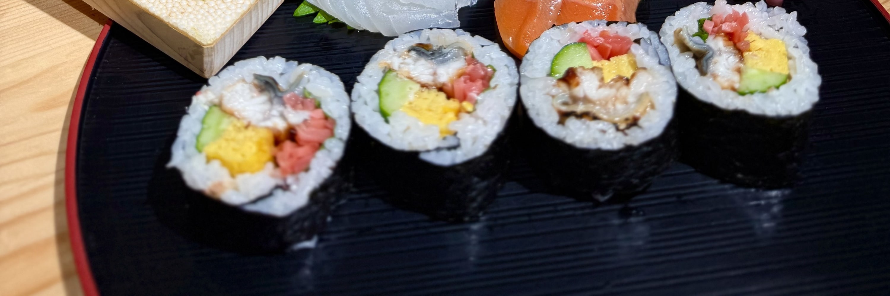 Sushi making class in Tokyo Tsukiji fish market with Pro sushi chef - Thumbnail 9