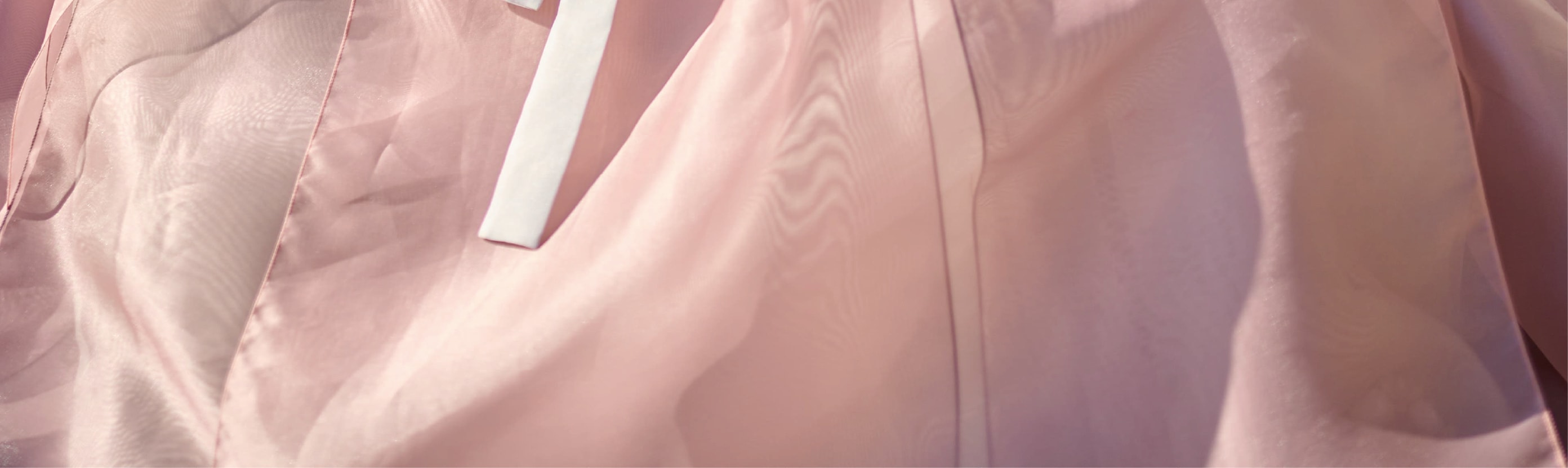 Hanbok Rental with Hairstyling & Accessories at Hanbokgirls - Thumbnail 41