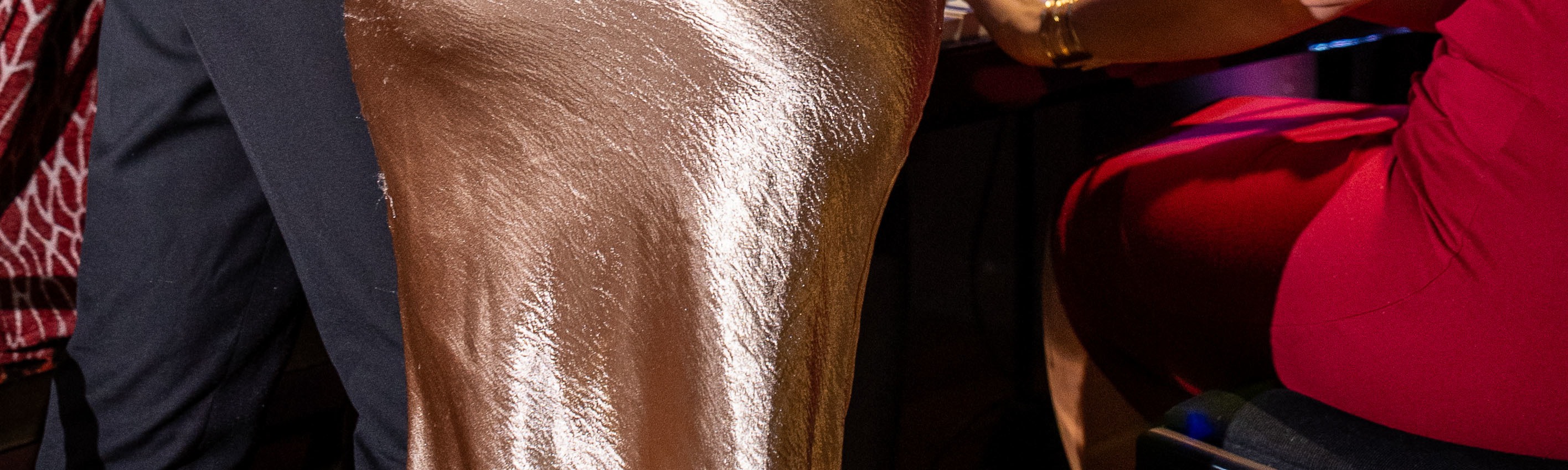 在現場音樂中翩翩起舞，共度浪漫夜晚，在遊輪上創造完美時刻。