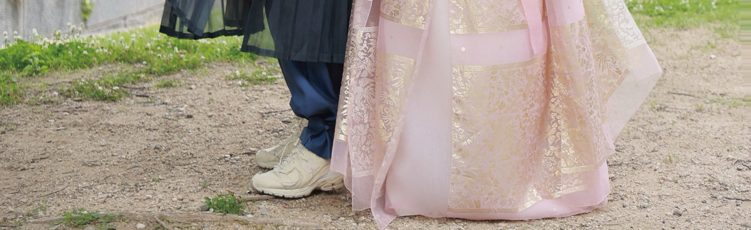 Hanbok Rental with Hairstyling & Accessories at Hanbokgirls - Thumbnail 51