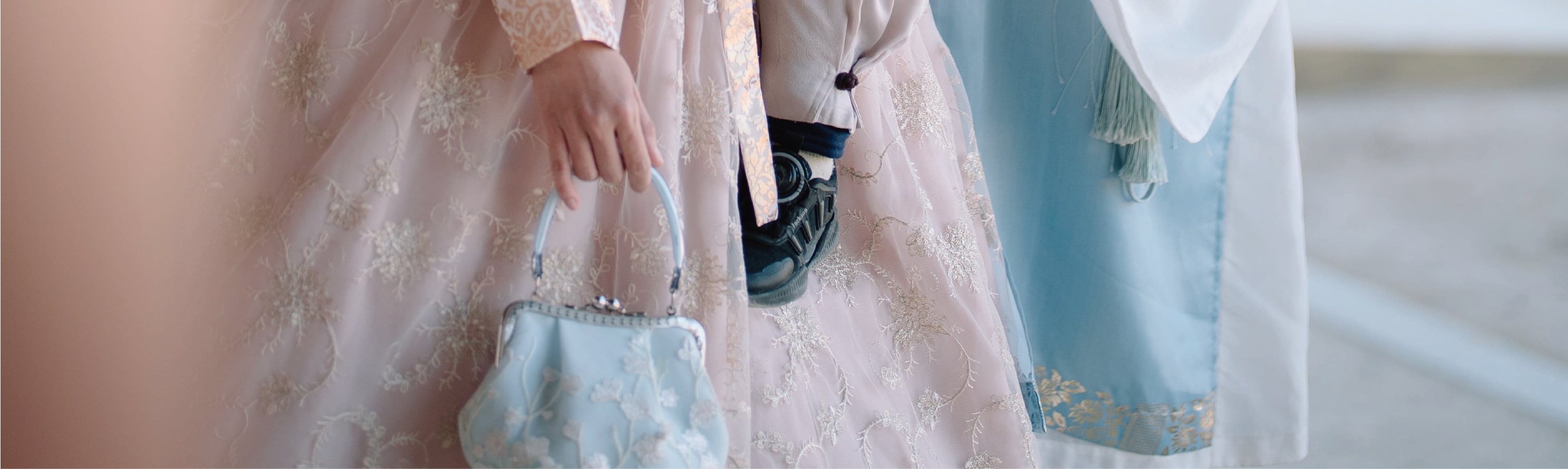 Hanbok Rental with Hairstyling & Accessories at Hanbokgirls - Thumbnail 92