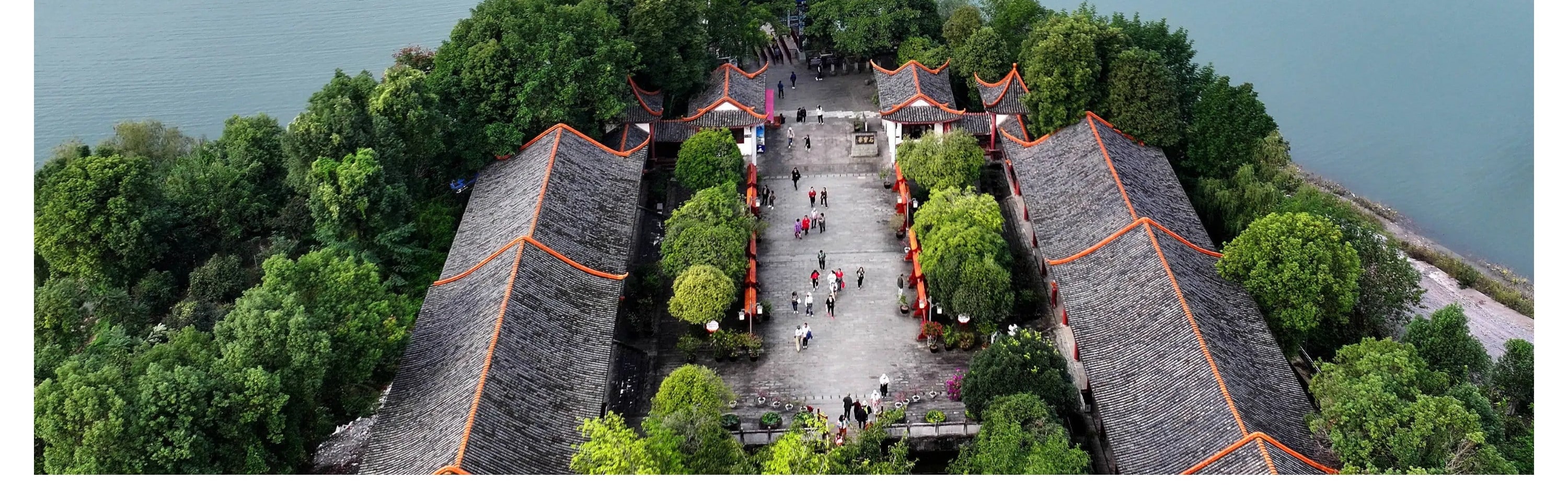 宜昌三峽往返重慶 豪華遊輪6日遊（5星豪華江景陽臺房+4鑽酒店+洪崖洞/李子壩/磁器口/白公館/重慶人民大禮堂/神女溪/三峽大壩）