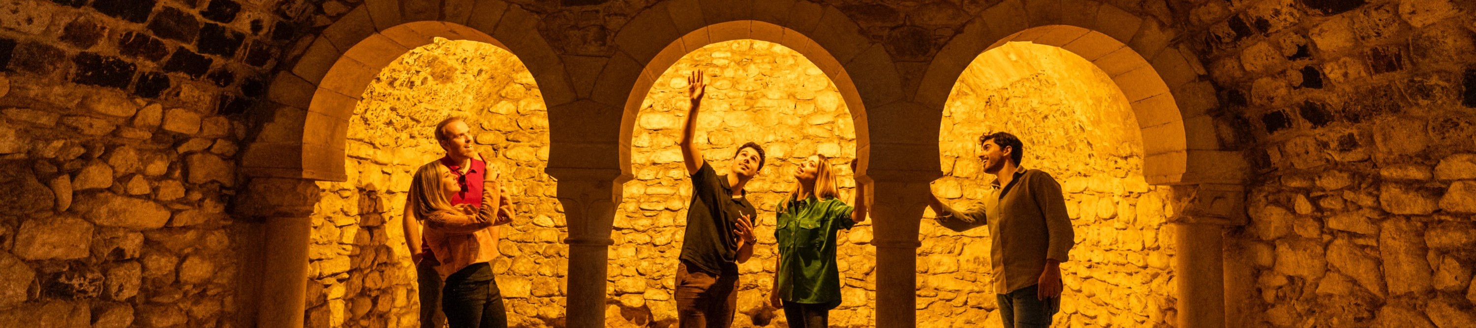 3 in 1: Montserrat, Girona, and Costa Brava tour from Barcelona