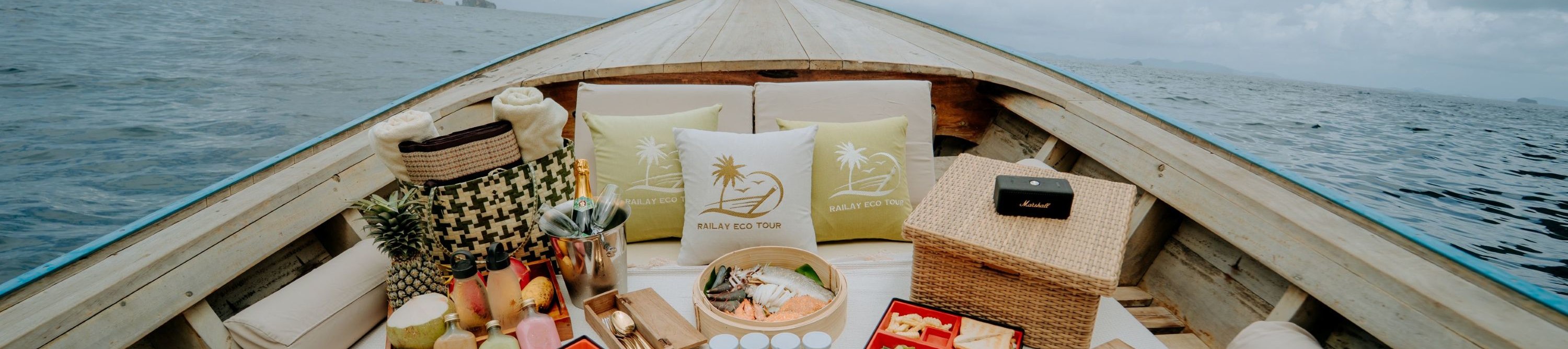 船頭-豪華長尾船