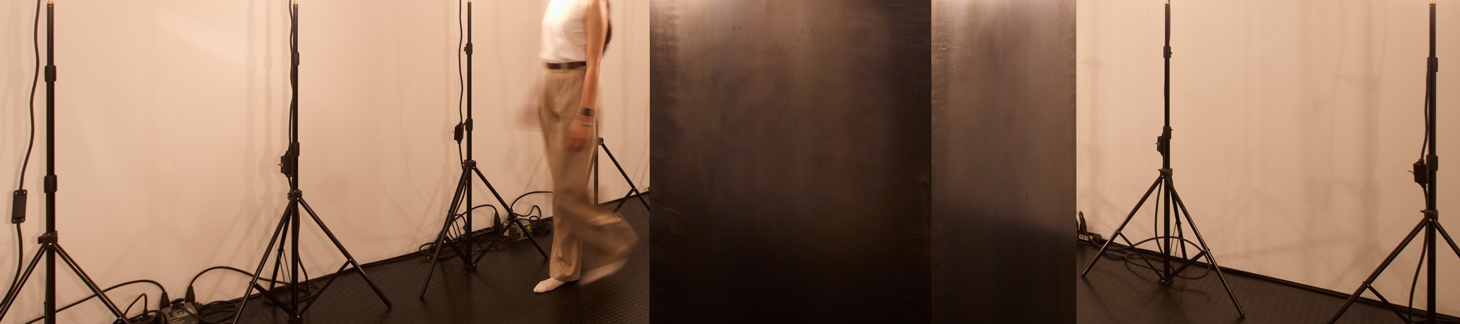 塔尼亞．穆羅 《我們曾經知道》 1970 年 「身臨夢境：1950 年代至今的女性藝術家環境作 品」展覽現場，2025 年 
© Tania Mouraud / ADAGP, Paris - SACK, Seoul,  2025 
攝影：梁譽聰  圖片由 M+提供