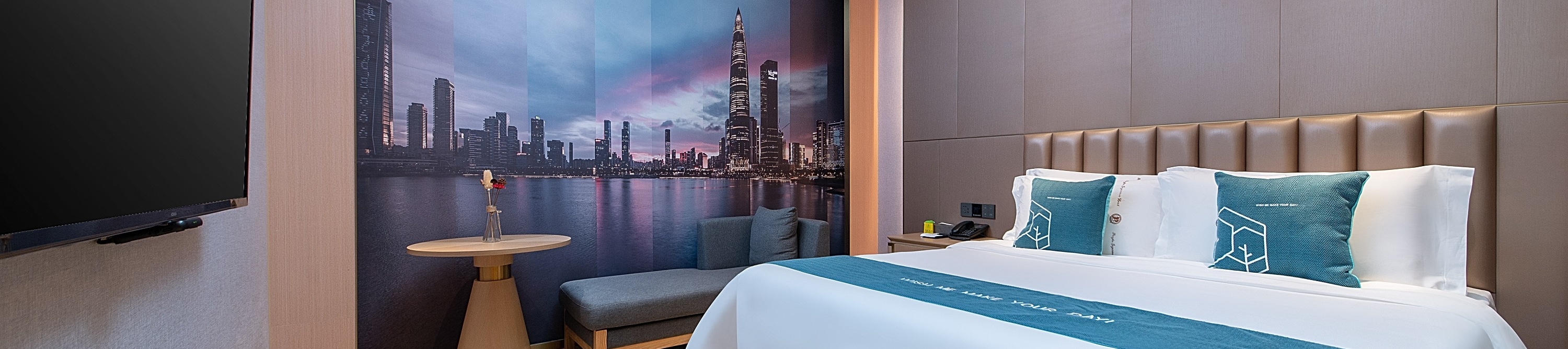 Light Luxury King Room
