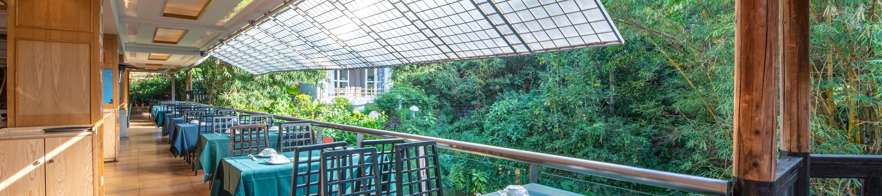Shenzhen Qingqing World Hotel