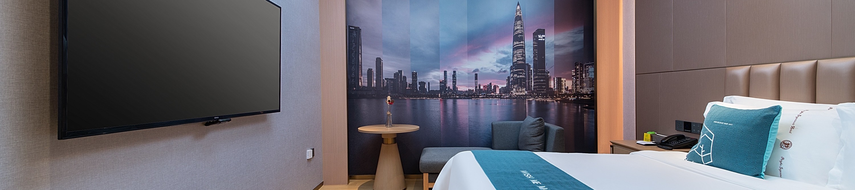 Light Luxury King Room
