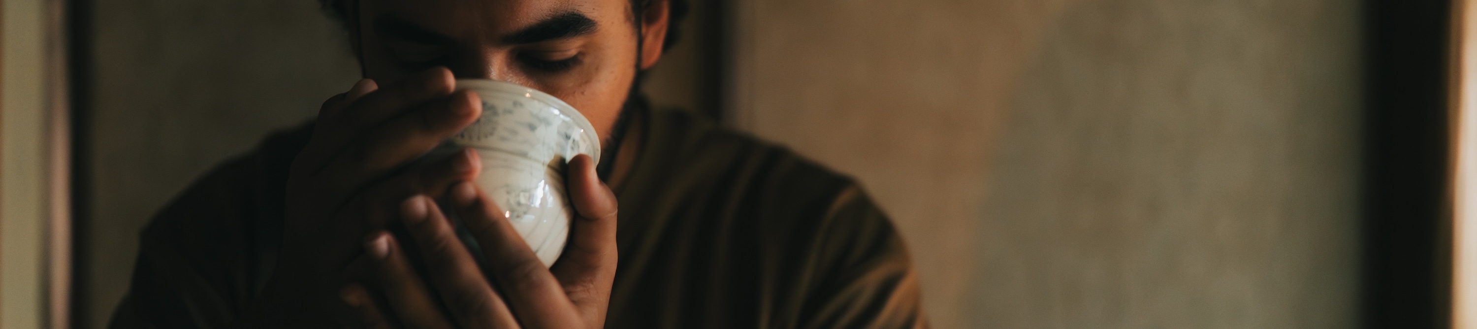 Kyoto: Candlelit Tea Ceremony in a 100-Year-Old Townhouse - Thumbnail 41