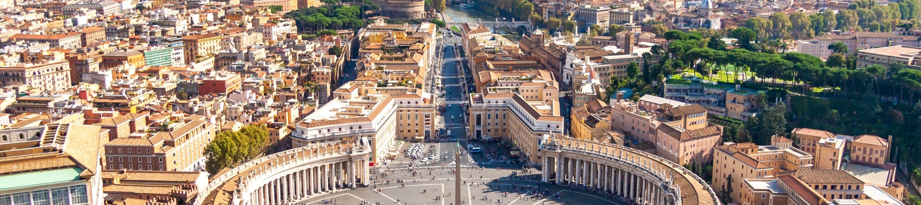 驚歎於聖彼得大教堂,它是文藝復興時期建築和精神意義的標誌性象徵 驚歎於聖彼得大教堂,它是文藝復興時期建築和精神意義的標誌性象徵