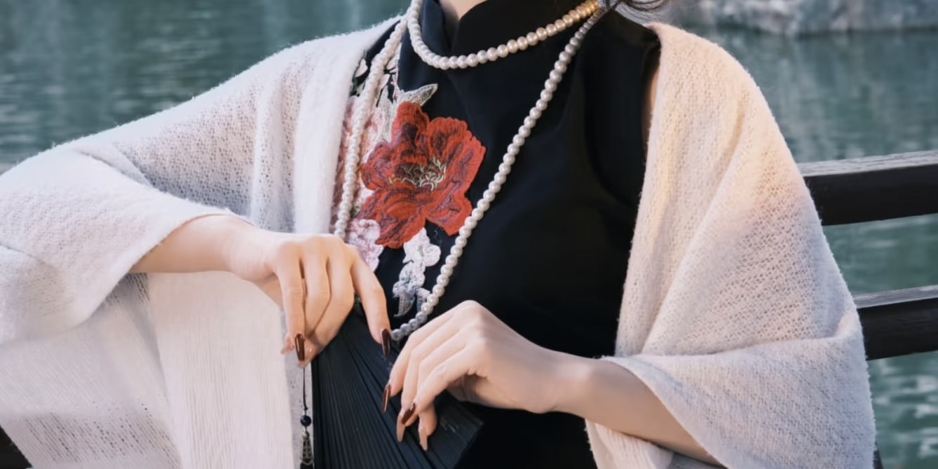 Shanghai Yu Garden | High-end Cheongsam Rental・Makeup & Hair Styling・Photography Experience - Thumbnail 22