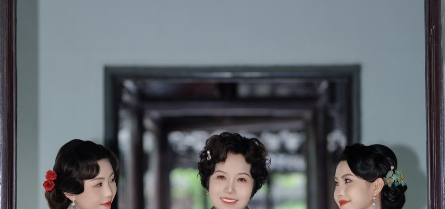 Shanghai Yu Garden | High-end Cheongsam Rental・Makeup & Hair Styling・Photography Experience - Thumbnail 15