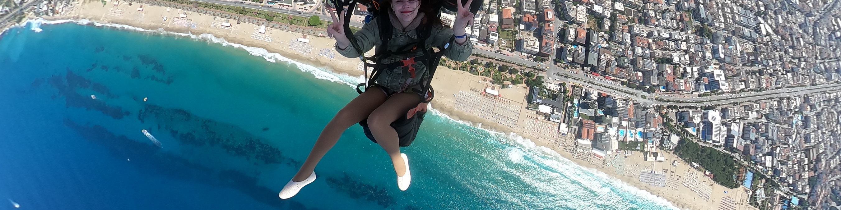 From Antalya: Alanya Paragliding Experience with Beach Visit