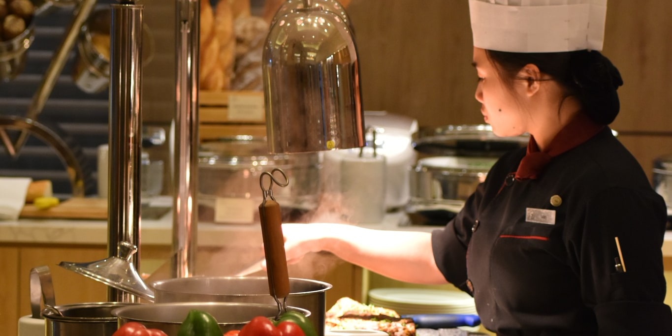 Sheraton Hanoi 飯店 (Oven D'or 餐廳) 國際自助餐